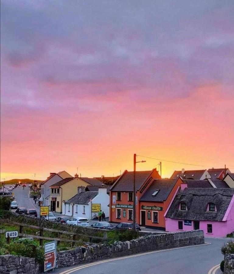 Vila Wild Meadow Huts Doolin Exteriér fotografie