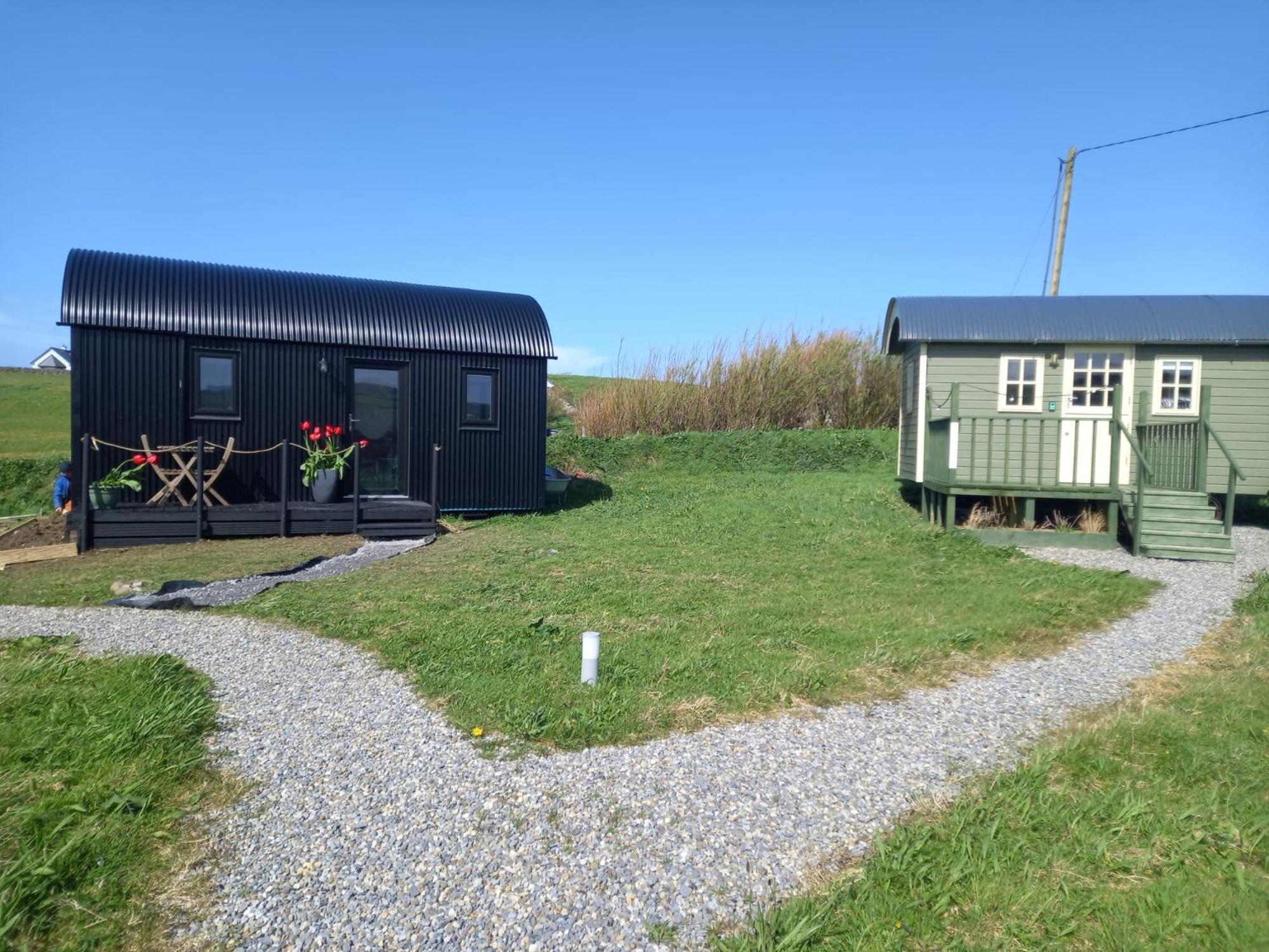 Vila Wild Meadow Huts Doolin Exteriér fotografie