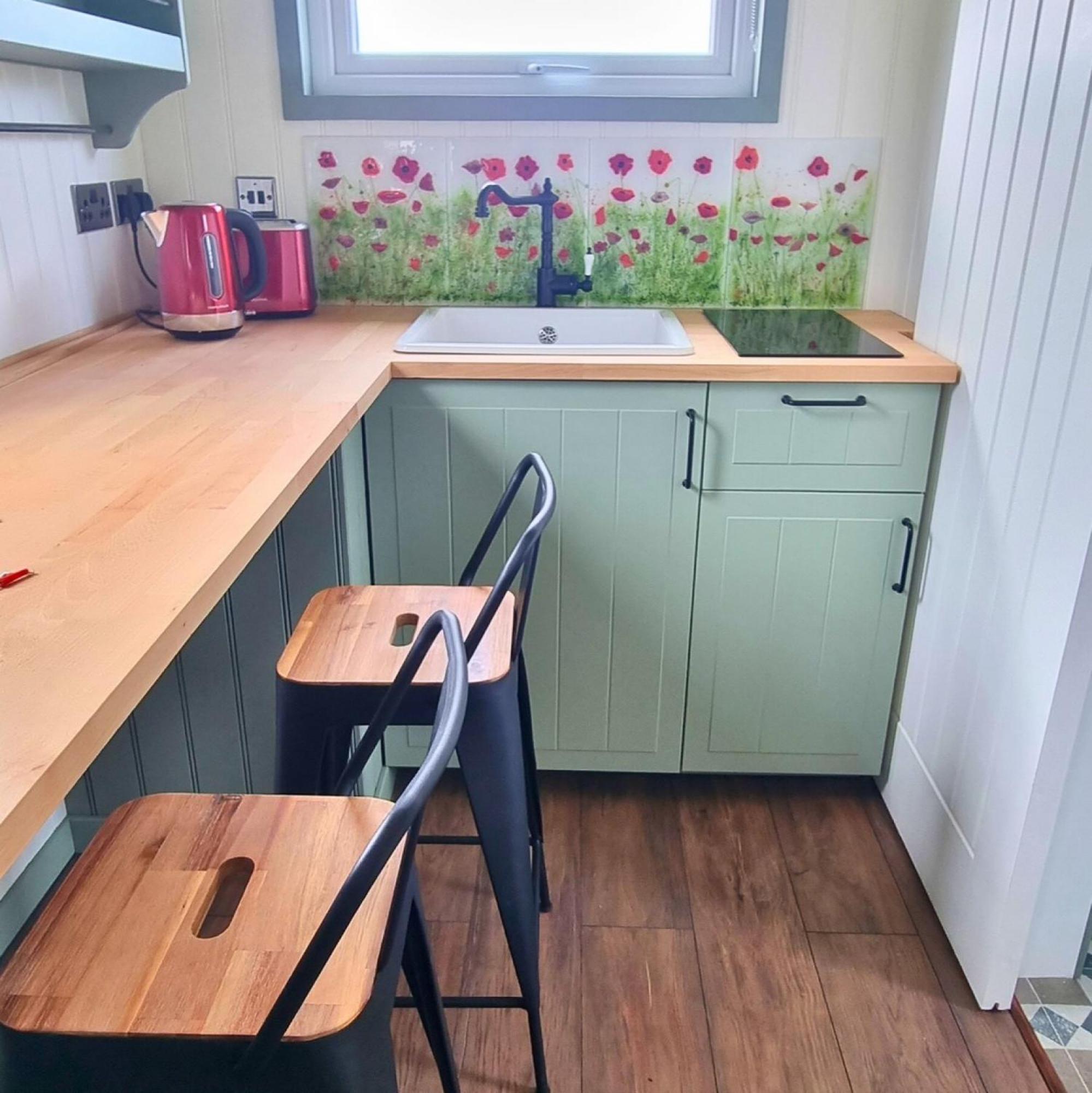 Vila Wild Meadow Huts Doolin Pokoj fotografie
