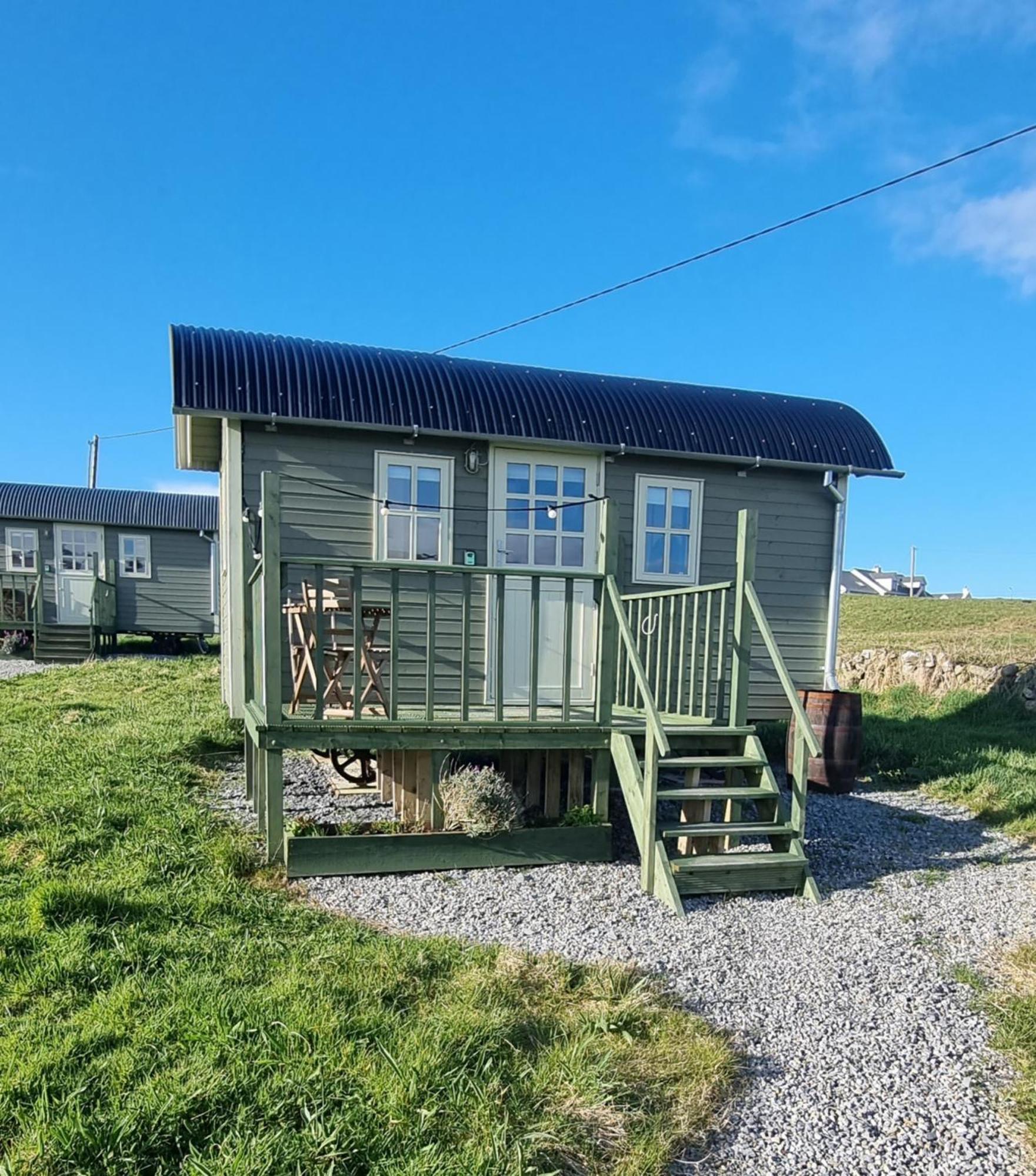 Vila Wild Meadow Huts Doolin Exteriér fotografie