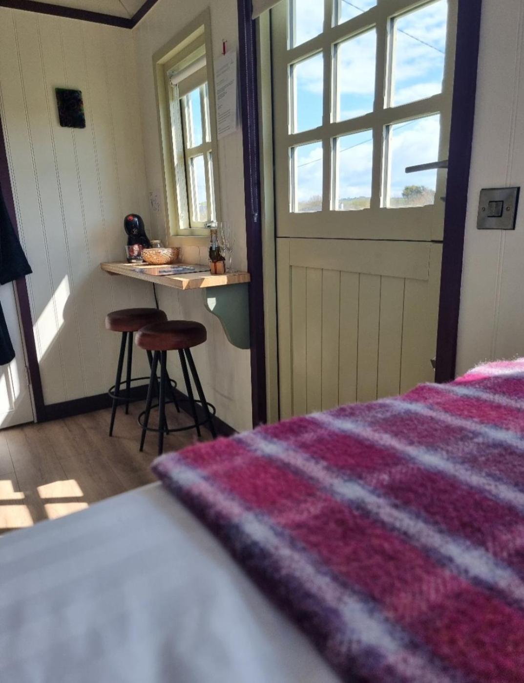 Vila Wild Meadow Huts Doolin Exteriér fotografie