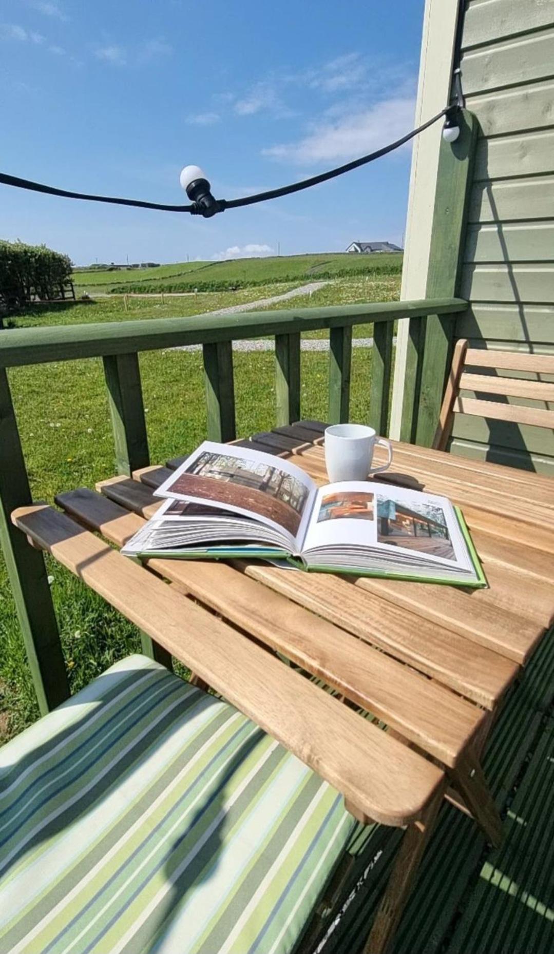 Vila Wild Meadow Huts Doolin Exteriér fotografie