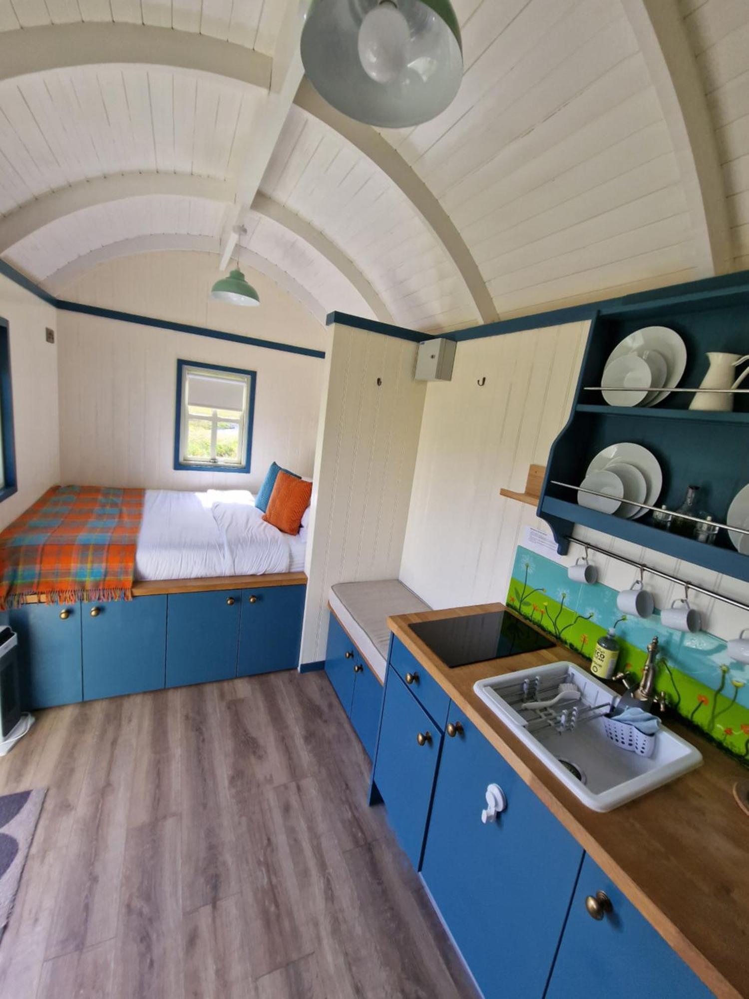 Vila Wild Meadow Huts Doolin Exteriér fotografie